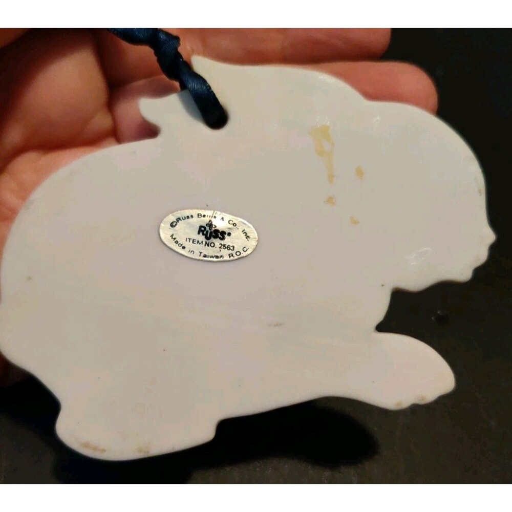 Vtg Window Hanging / Ornament Russ Delft Blue White Rabbit Bunny Easter 3 3/4" - Picture 3 of 4